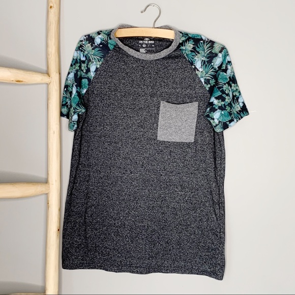 on the byas Other - On the Byas men's T-shirt blue parrots pocket tee